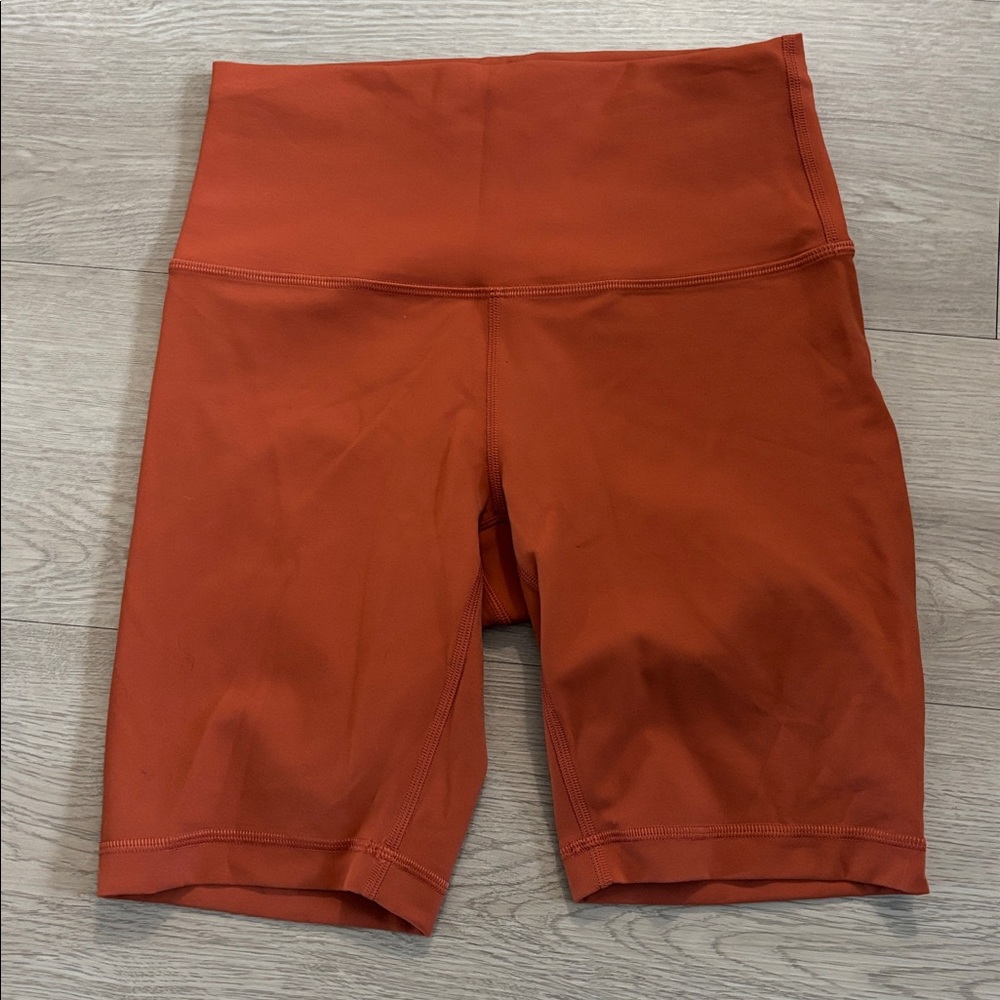 NWOT lululemon wunder train bike shorts 8in sz6